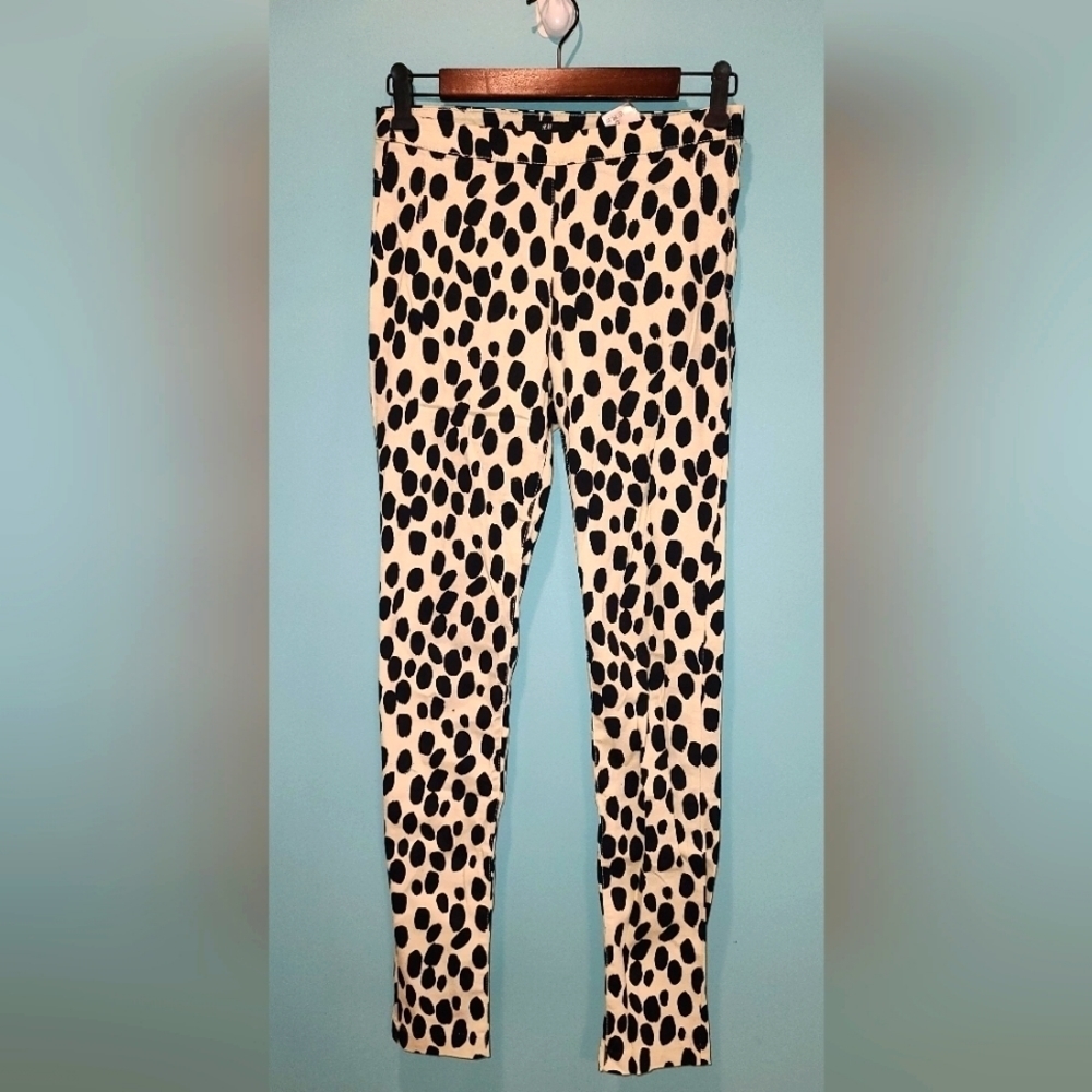 H&M Dalmatian printed skinny denim pants US 4